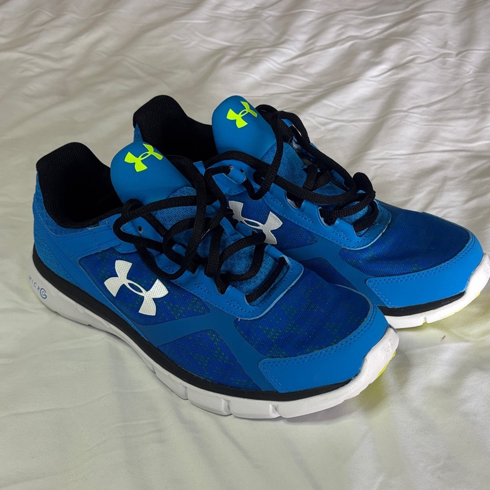 Under Armour Vibrant Blue Running Shoes NWOT